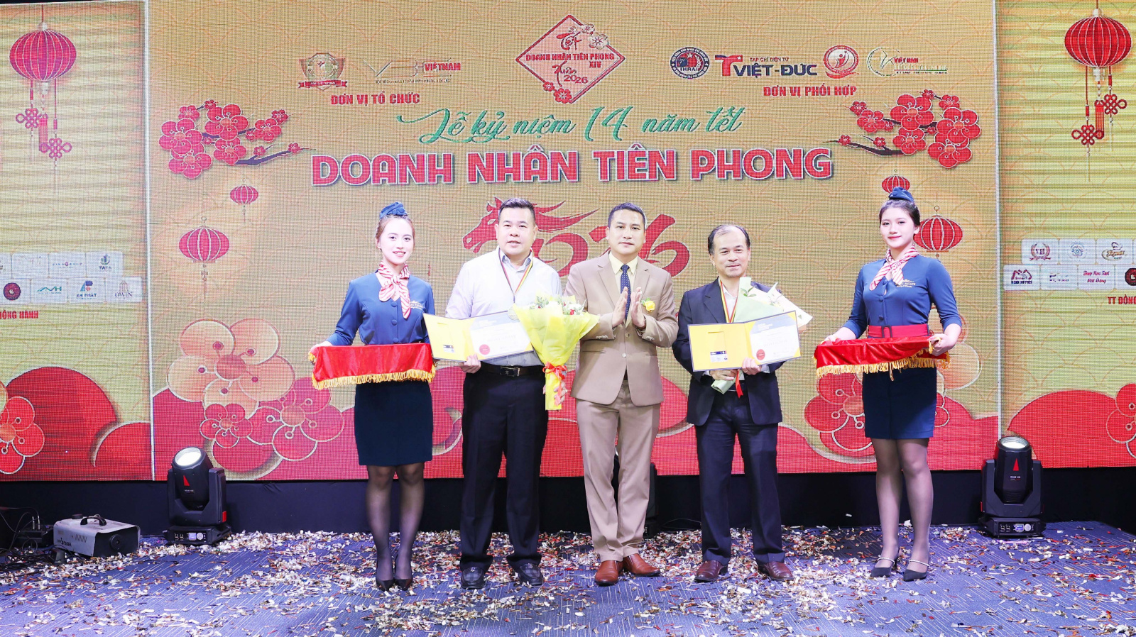 Hai kỹ sư được công nhận danh hiệu Kỹ sư ASEAN trong lĩnh vực ô tô và chuyển đổi số, AI