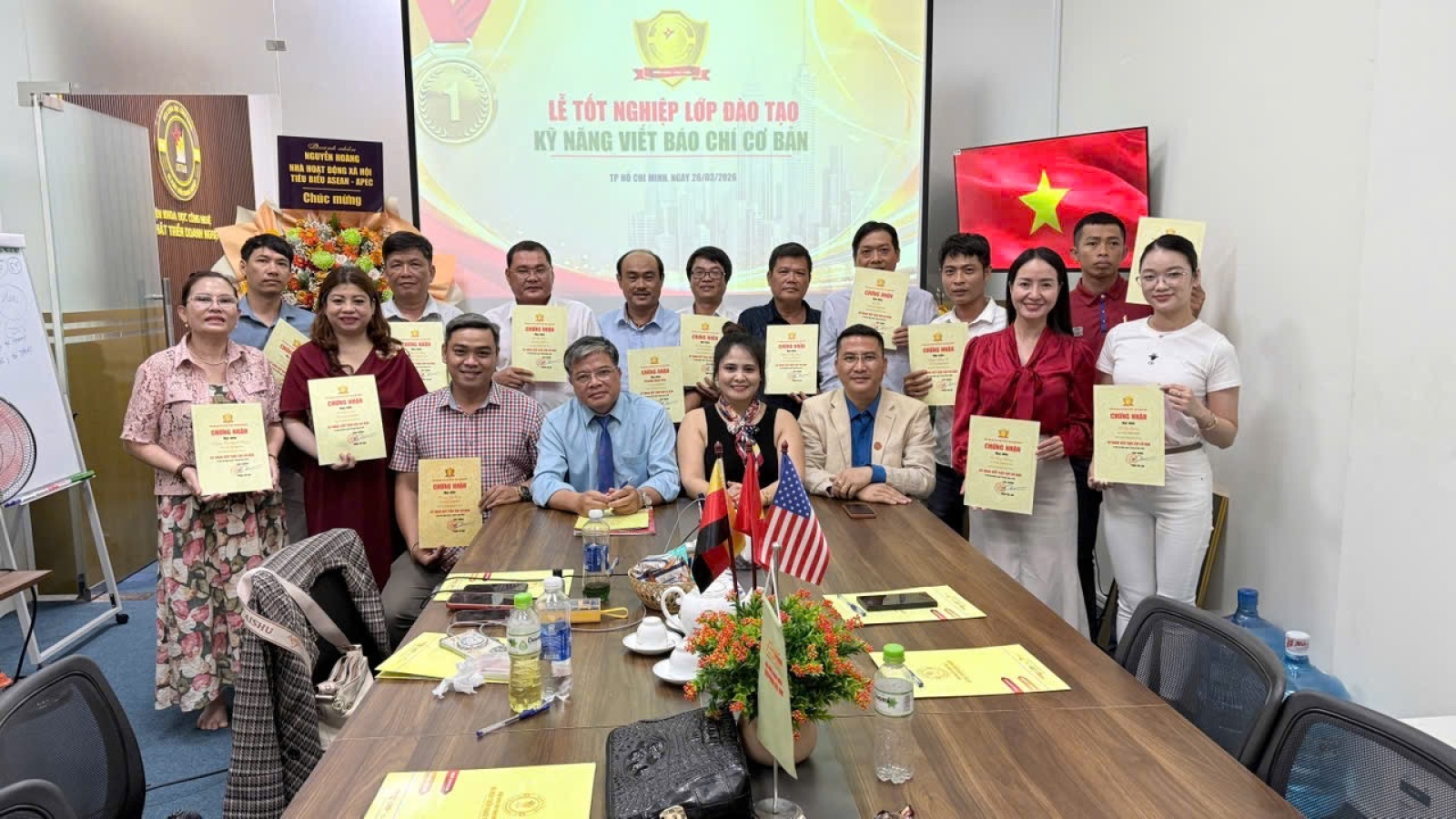 Tổ chức lớp đào tạo kỹ năng viết báo chí cơ bản